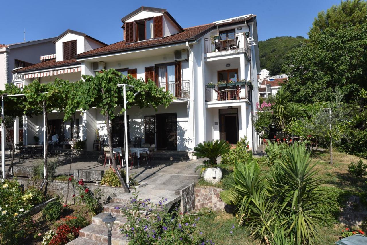 Apartments Budva Center Bagian luar foto